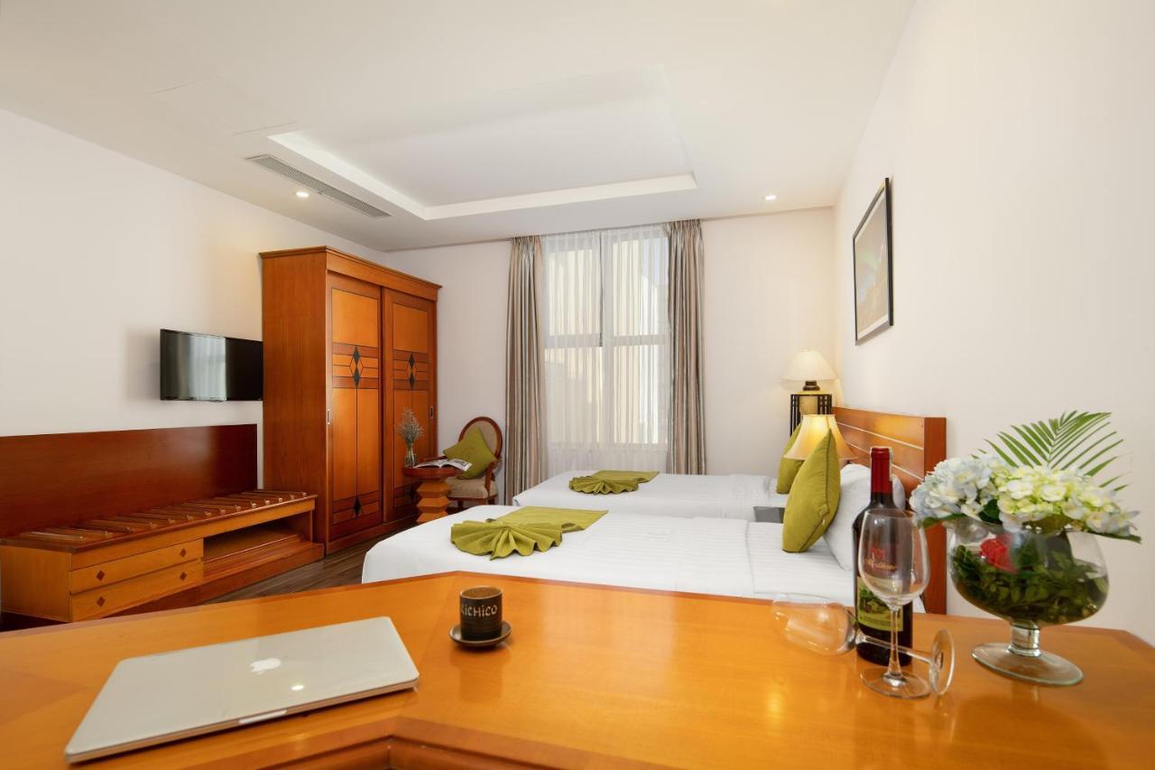 Richico Luxury Apartel Ocean Danang Exterior photo