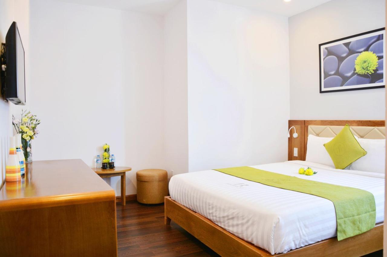 Richico Luxury Apartel Ocean Danang Exterior photo