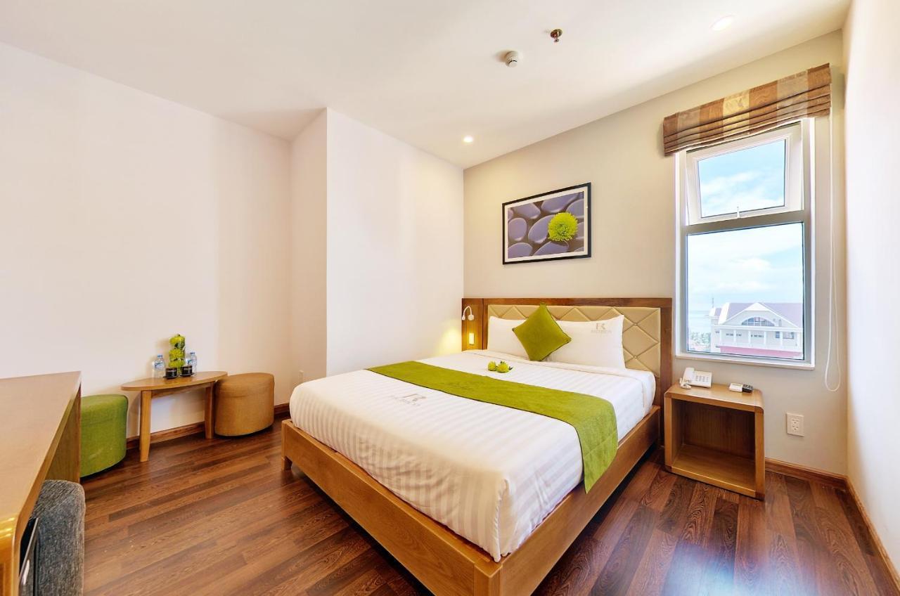 Richico Luxury Apartel Ocean Danang Exterior photo