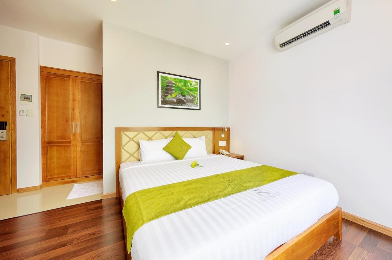 Richico Luxury Apartel Ocean Danang Exterior photo