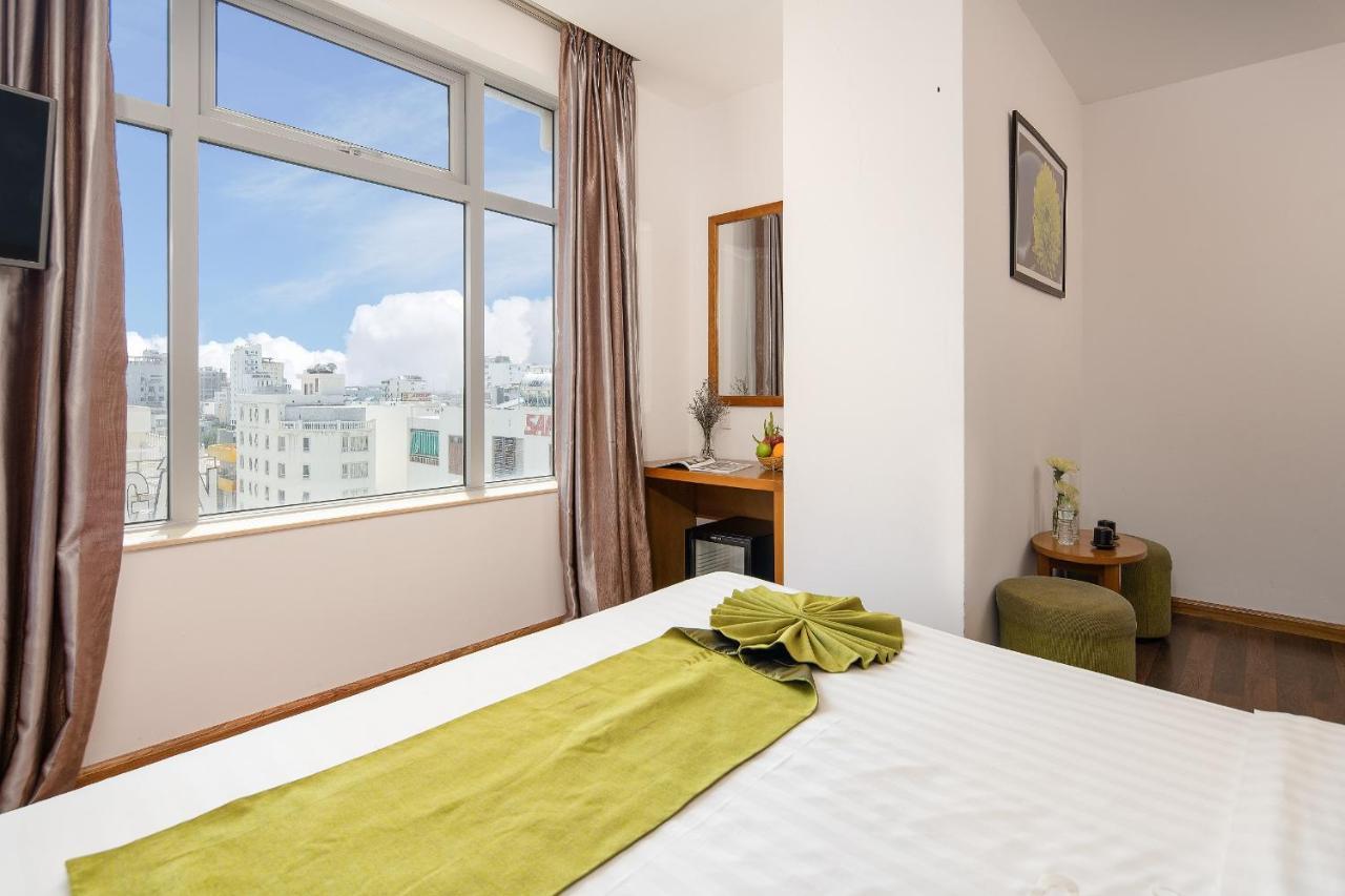 Richico Luxury Apartel Ocean Danang Exterior photo