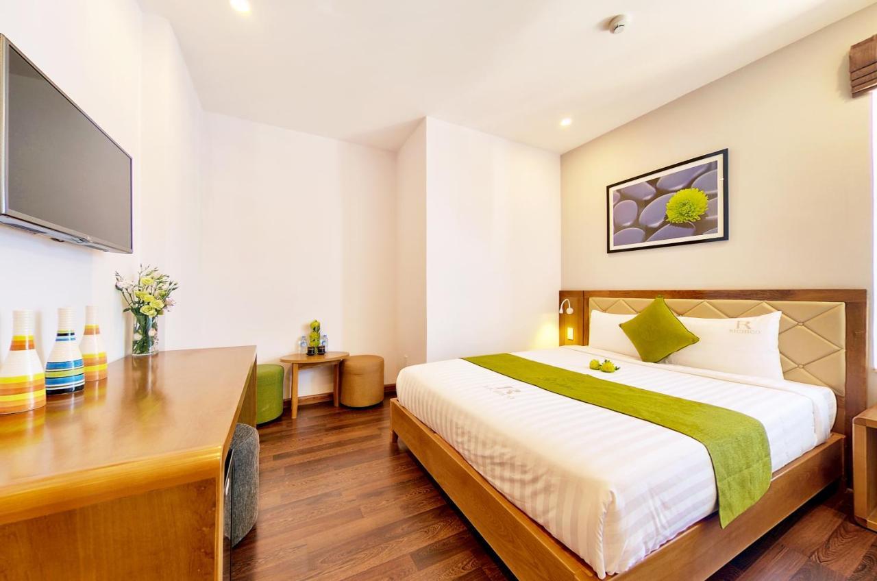 Richico Luxury Apartel Ocean Danang Exterior photo